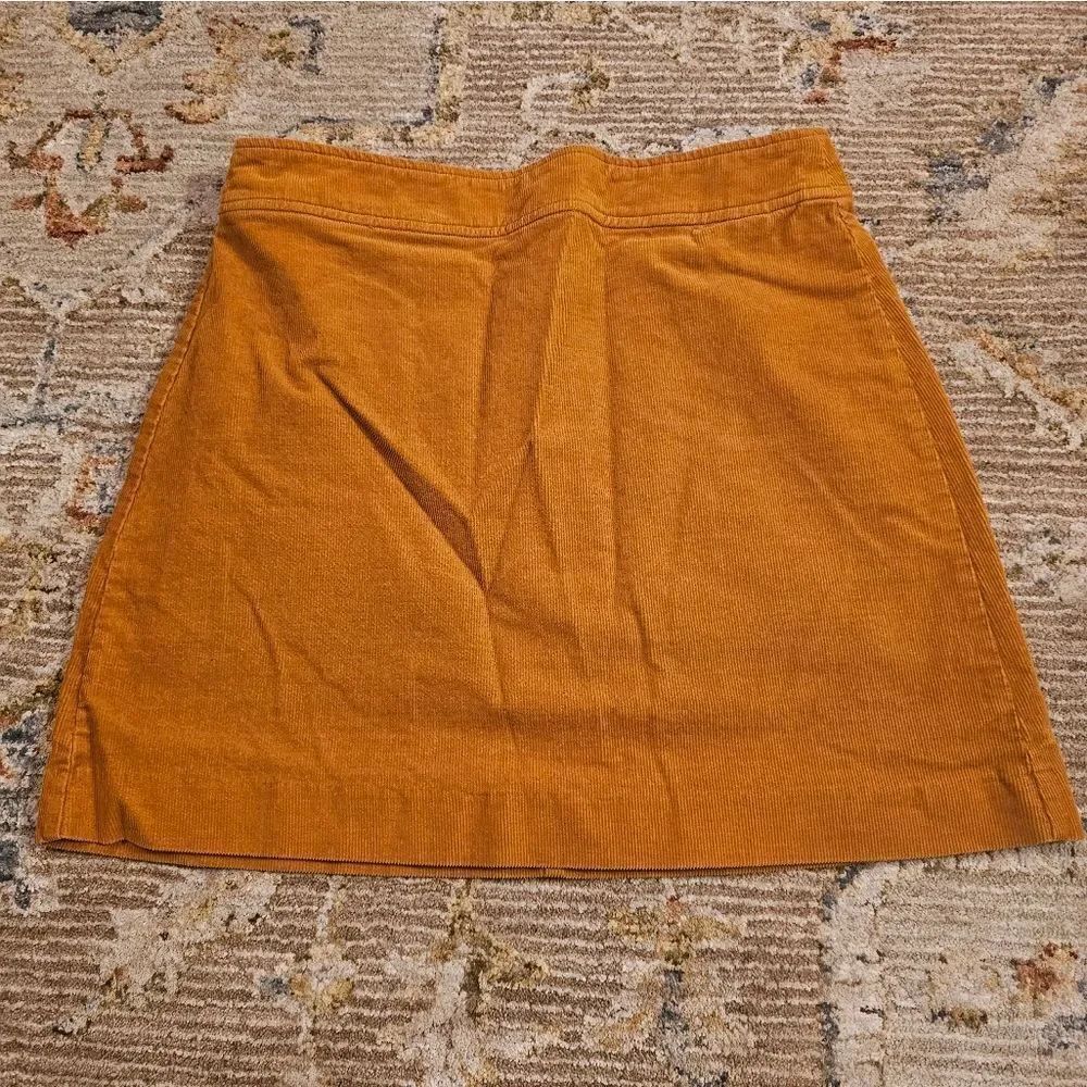 J. Crew micro cord rust color skirt sz 8, length is 17".